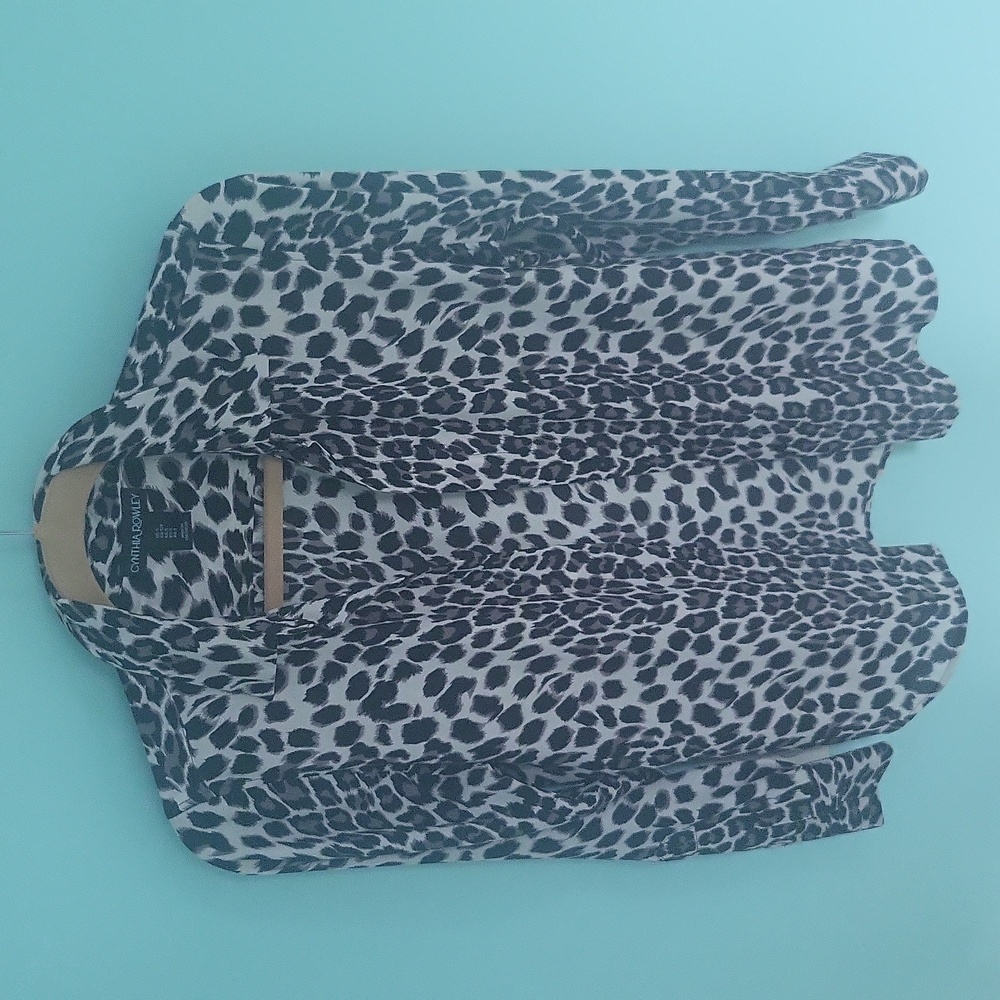 Cynthia Rowley Blouse Leopard print Small long sleeved
